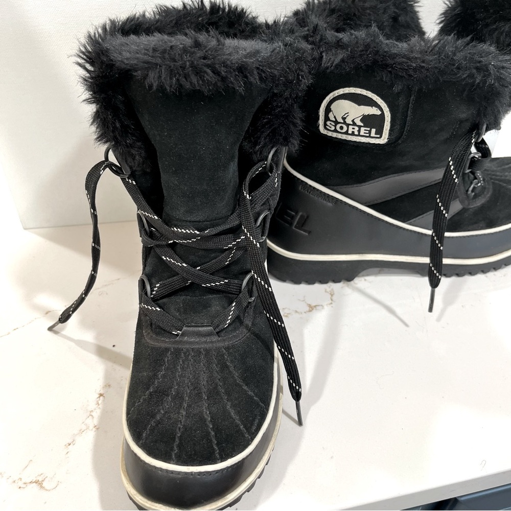 Sorel women’s Tivoli II Suede black faux fur lined lace up boots size 9.5 - Picture 6 of 11